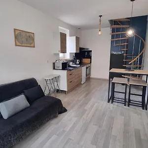 Appartement Maison De Charme Pour 6 Au Coeur De L'auvergne, Brassac-les-Mines